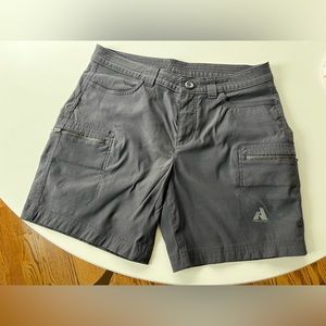 Eddie Bauer women’s shorts, size 8, black.  Great condition hardly worn